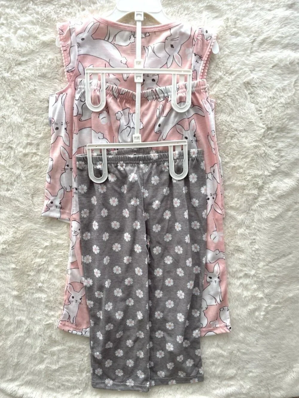 SALE! NEW Carter’s Girls 3-Pc Pajama Set Size 4T Rabbits Top, Shorts, Pants